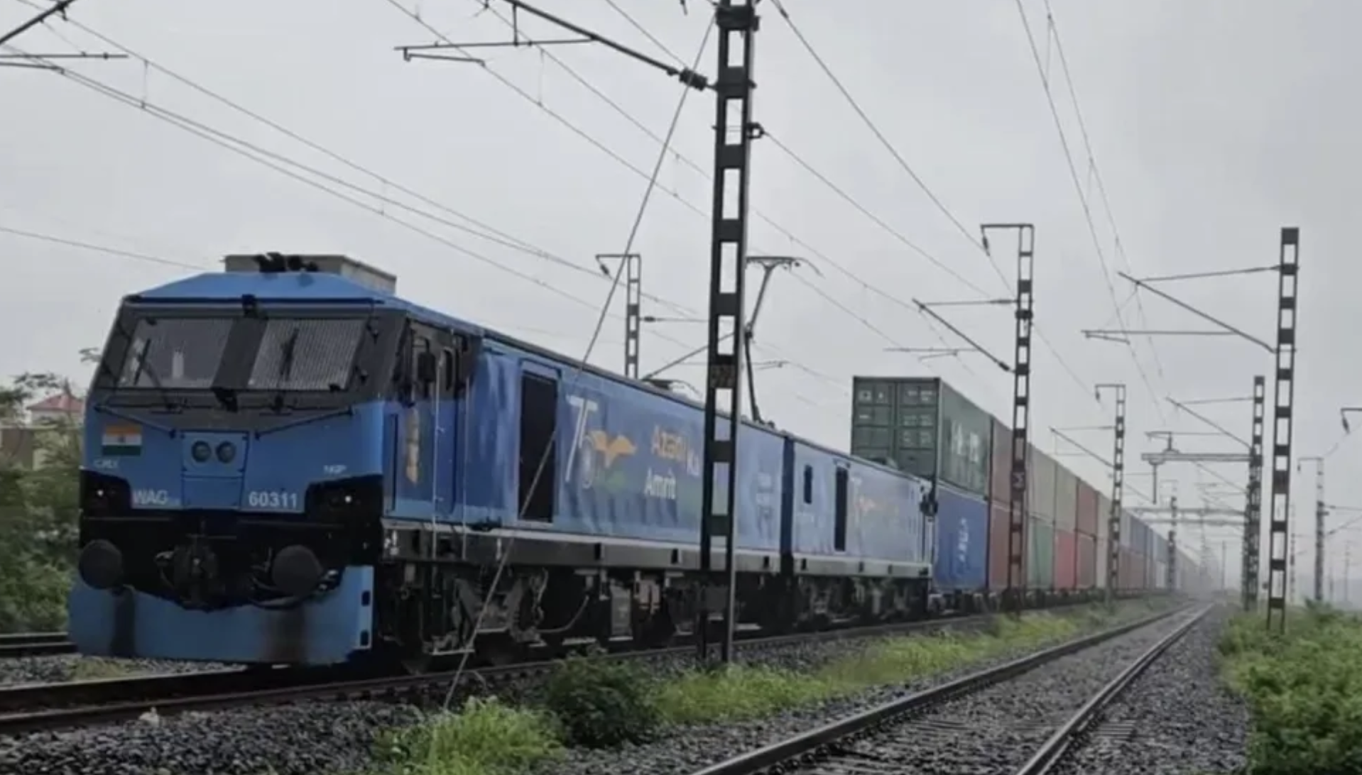 Indian Railways Operates First Double-Stack Long-Haul Container Train in Gujarat
